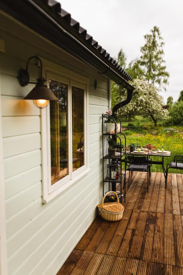 Juras Maja Ausekli Hotel Kaltene Exterior photo