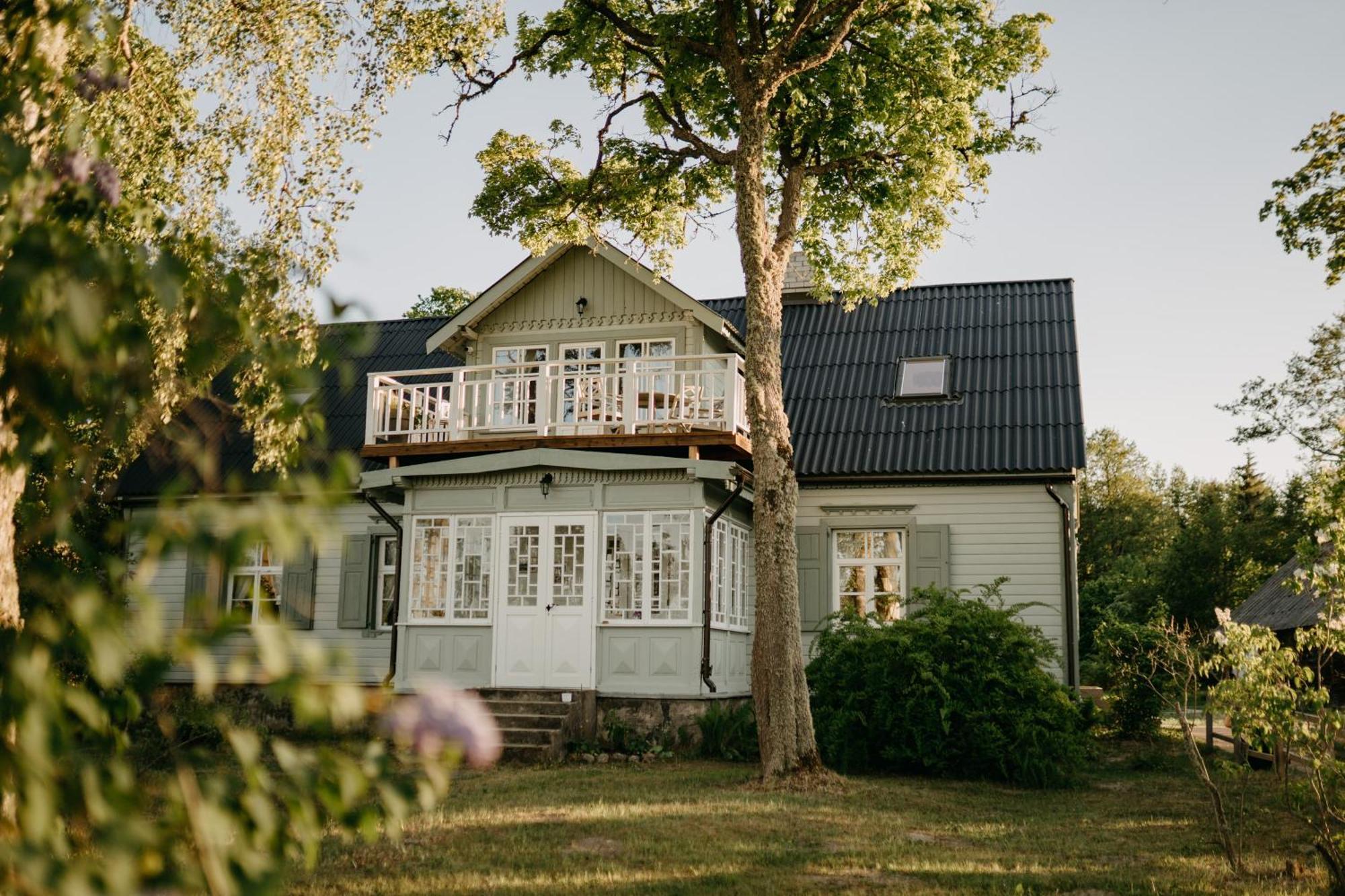 Juras Maja Ausekli Hotel Kaltene Exterior photo